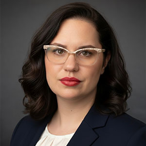 Elinette Robles Garcia headshot
