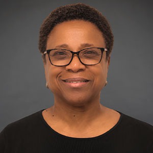 Shirley Fernander headshot